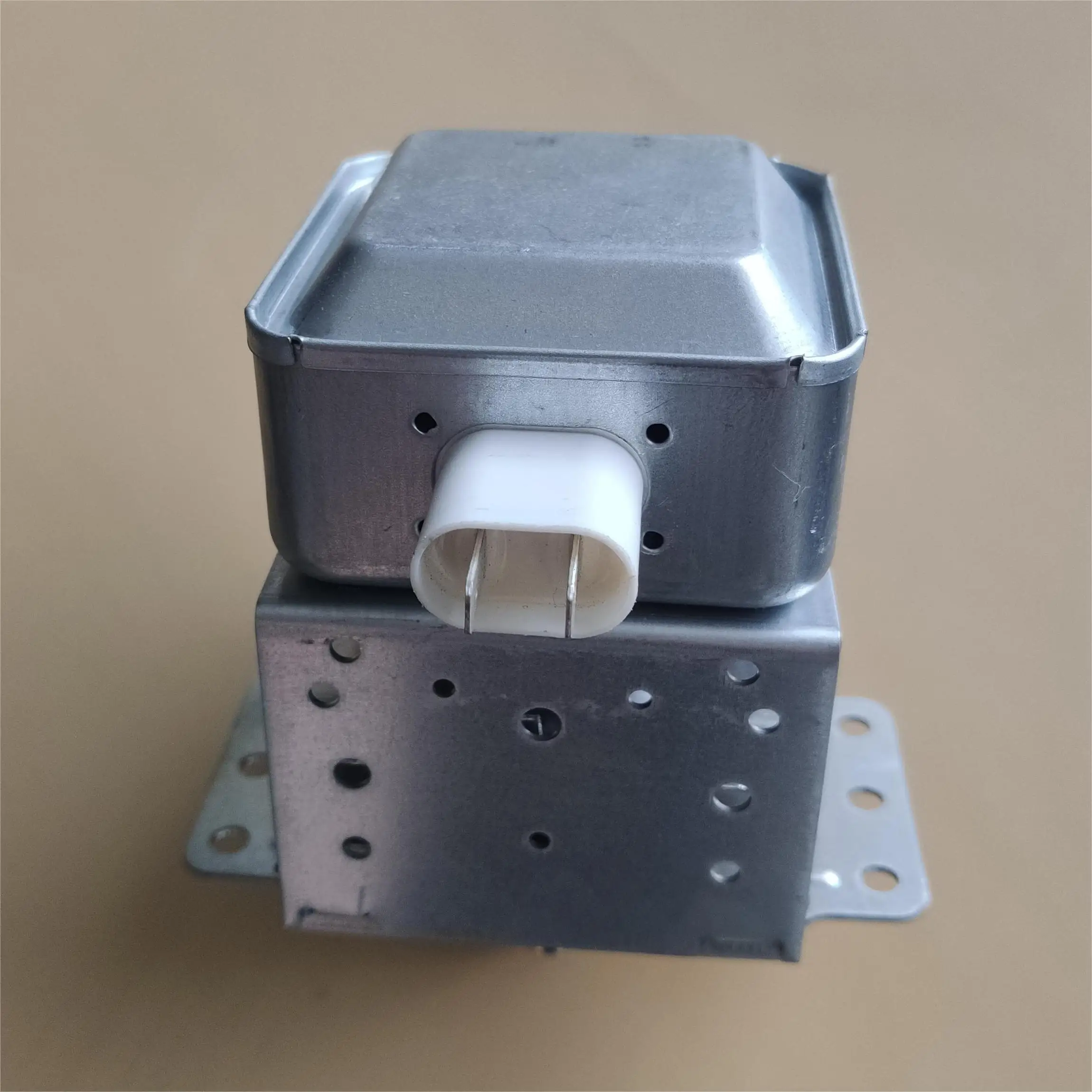 High Quality Hot Sale  Low Price Microwave Oven Magnetron Electric Appliance with Aluminium Glass Metal Parts for Household Use