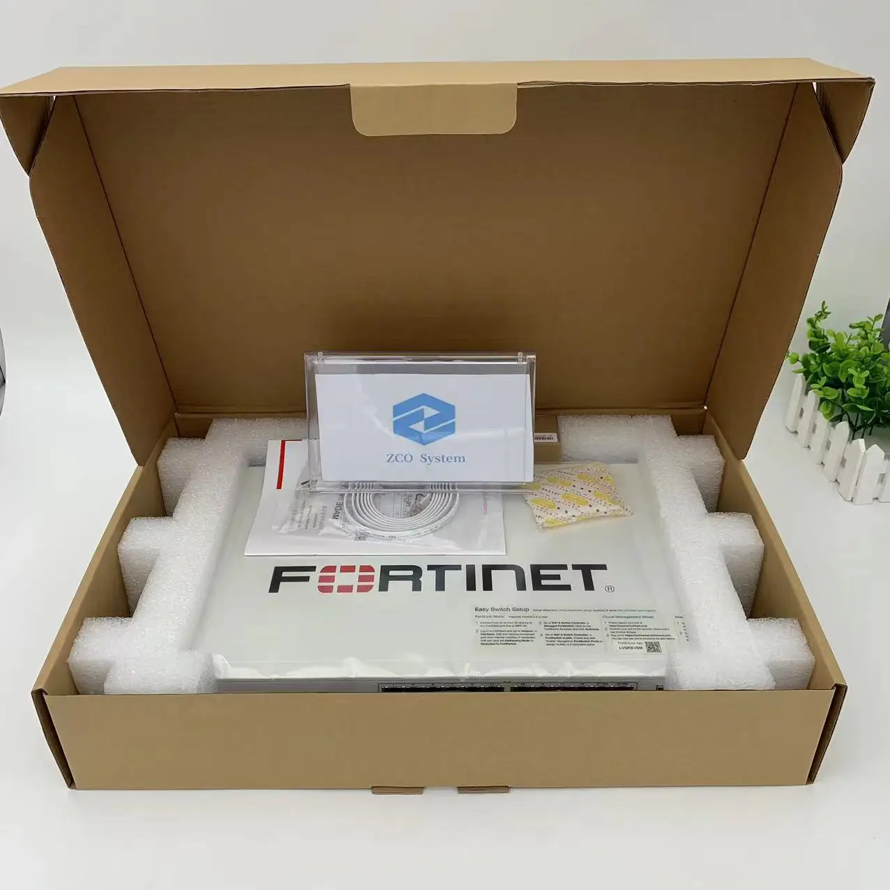 Fortinet Original FortiSwitch 8xGE 2xSFP + 130W POE L2+ Management Switch FS-108F-FPOE