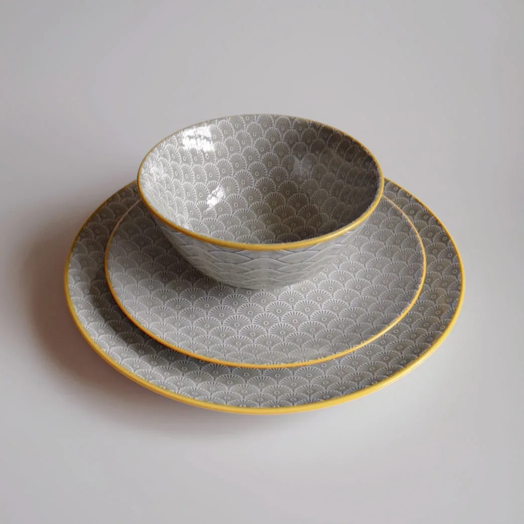 Набор из 3 керамических пластин с индивидуальным принтом Y0165