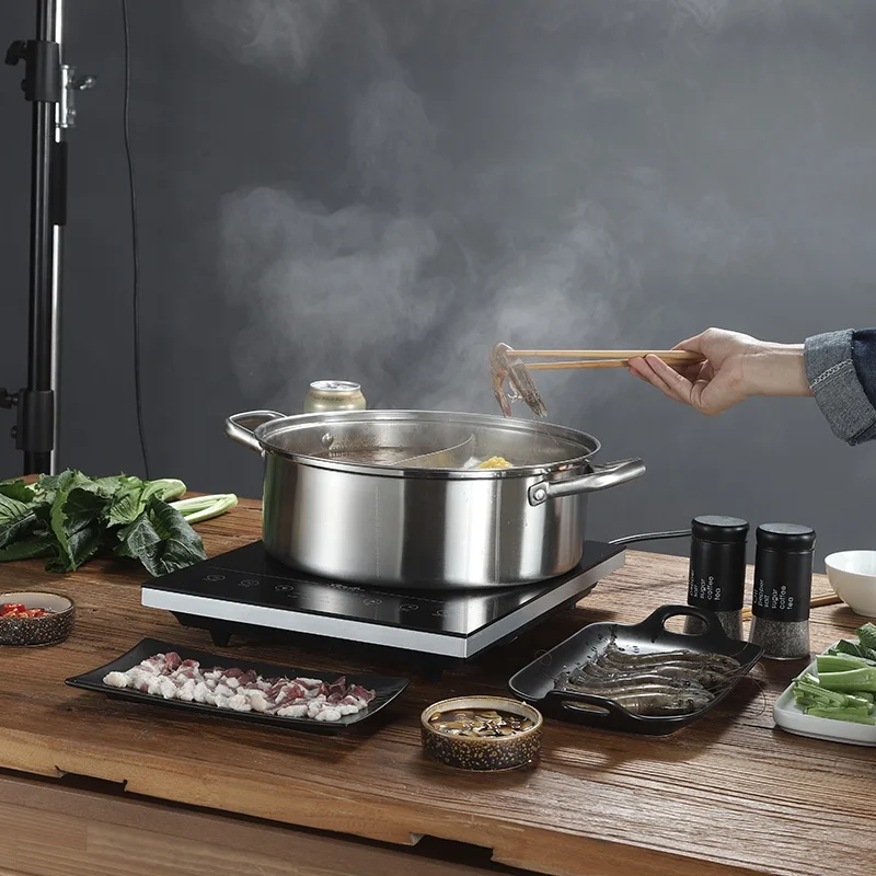 Hotpot two flavors stainless steel 32cm pot with divider from China