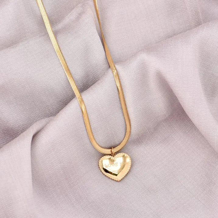 Titanium Steel Classic Love Heart  Necklace For Women Gold Color Polished snake chain Famous Pendant Anniversary Gifts