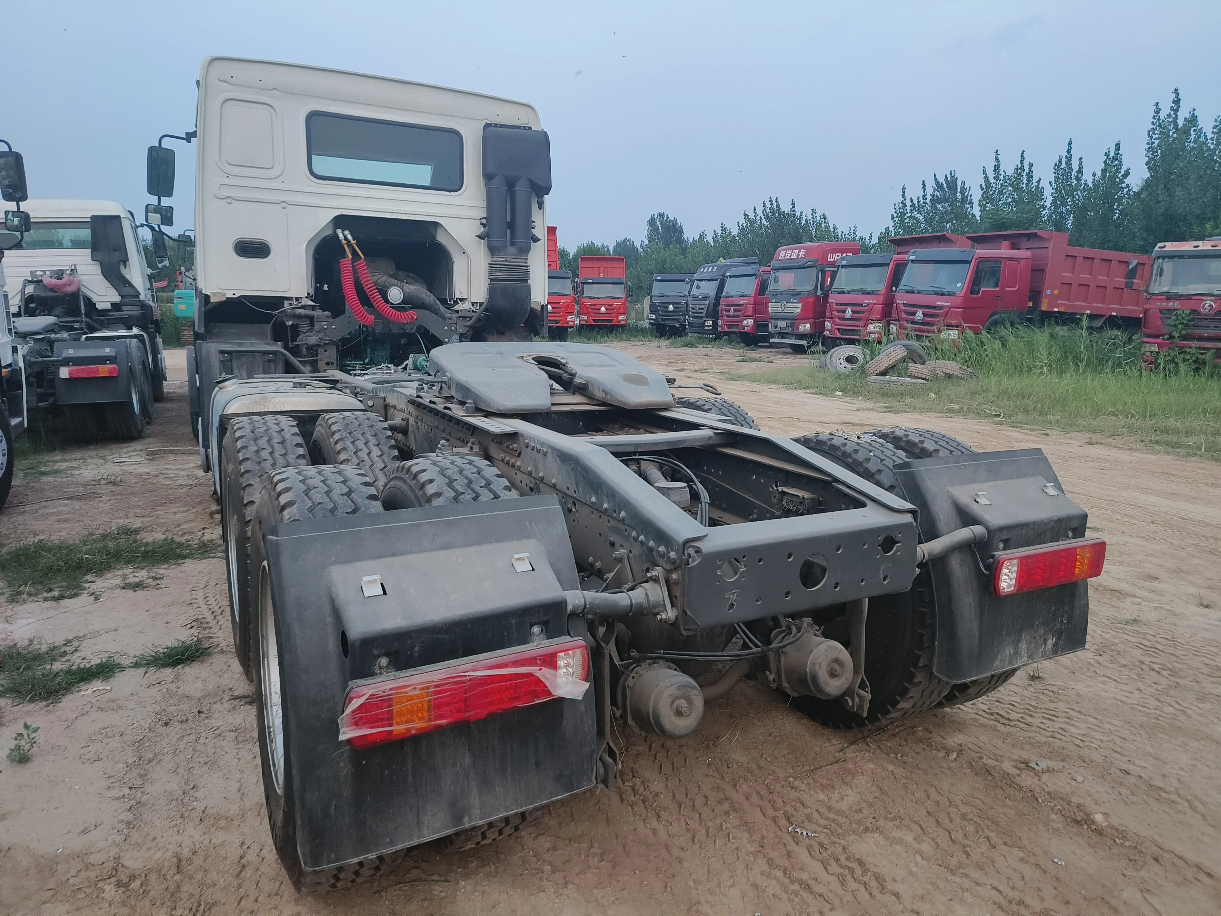 Прямая Продажа с завода Sinotruk HOWO 6x4 тягач высокого качества по конкурентоспособной цене