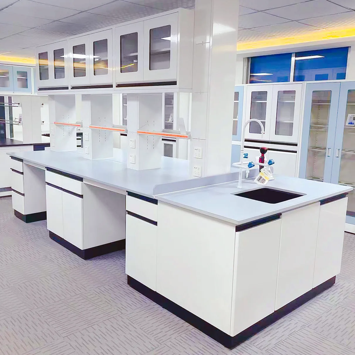 High Tech Performance Epoxy Resin Powder Coated Blue Lab Furniture Chemical Corrosion School Computer Bench Calibration Casework