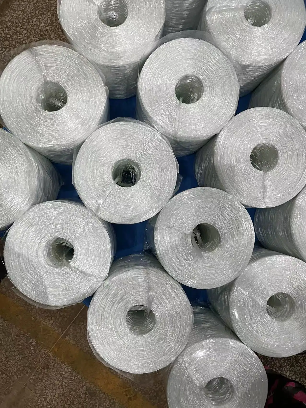 Competitive Price Alkali Free Fiberglass Yarn / Glass Fiber Filament Winding Roving