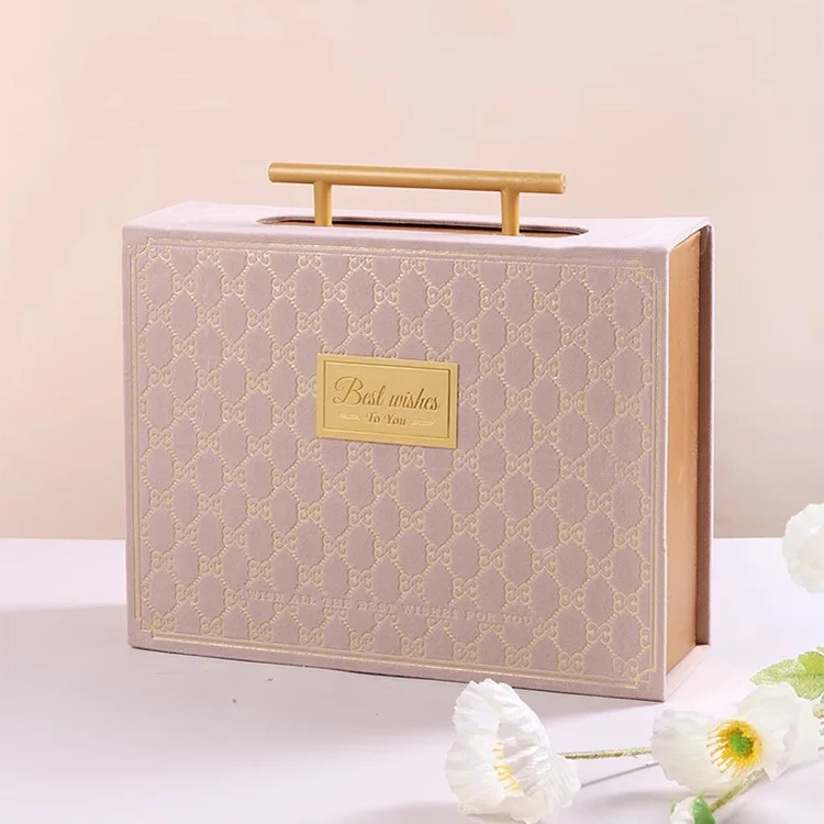 Luxury Velvet wedding birthday suitcase Gift container box packaging with metal handle