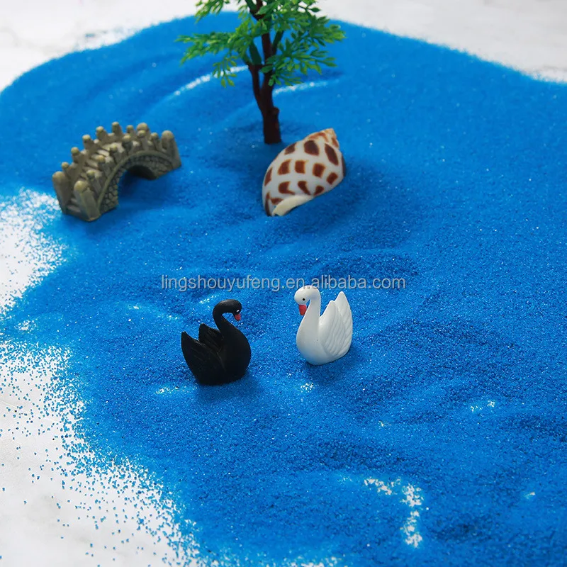 Natural microscopic colored sand is sun-resistant and is used for red beach landscaping and lawn outdoor