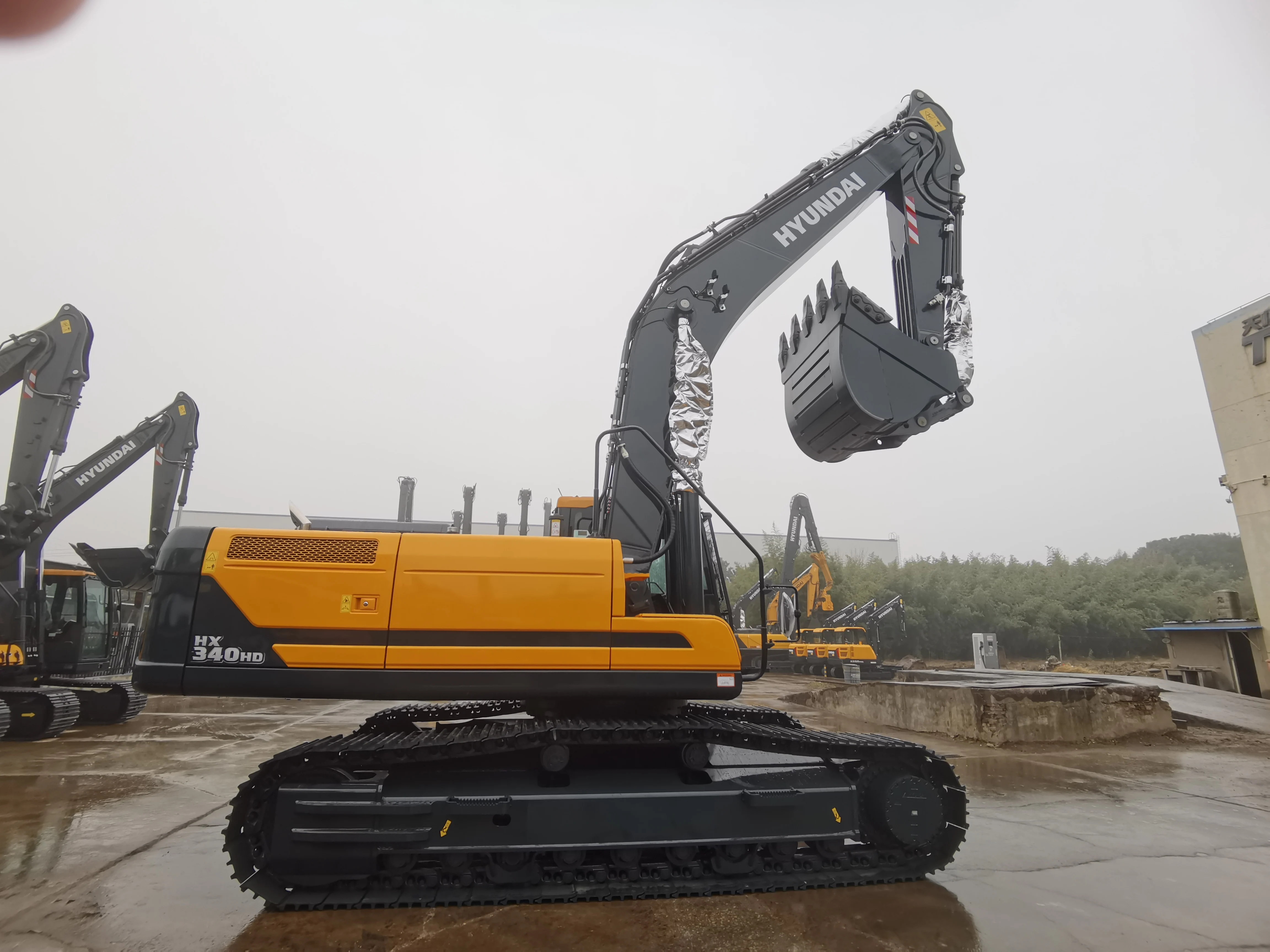 Hyundai оригинальный завод 33 тонны 34 HX340HD гусеничный экскаватор 1 44 м3 Объем ковша