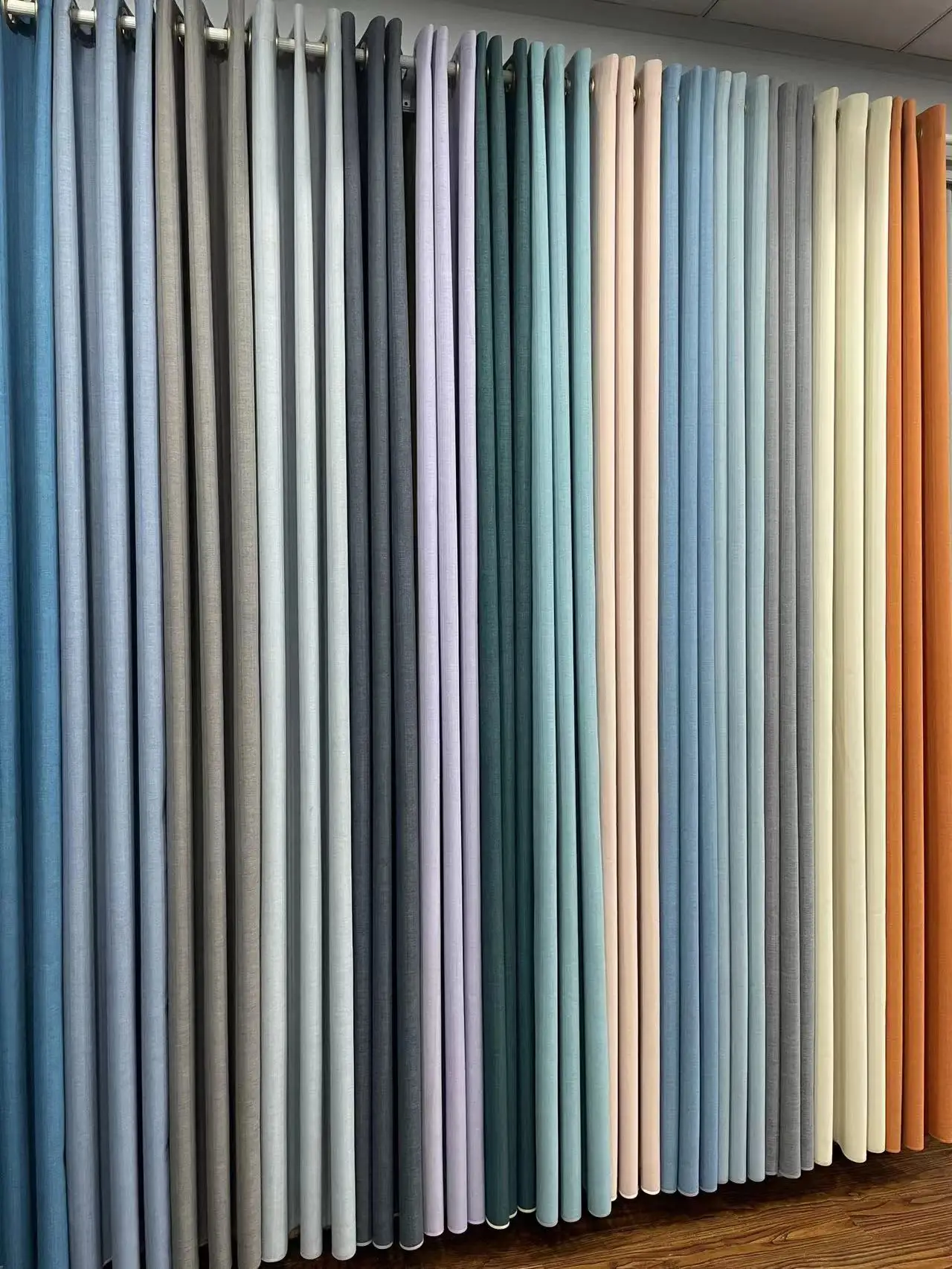 Two Side Same Looking Excellent Blackout 99% Triple Weaving Artwork Black Yarn Curtain Fabric