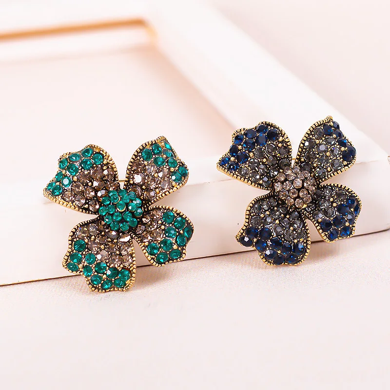 Vintage Accessory Diamond Floral Brooch Women Green Rhinestone Crystal Flower Brooches