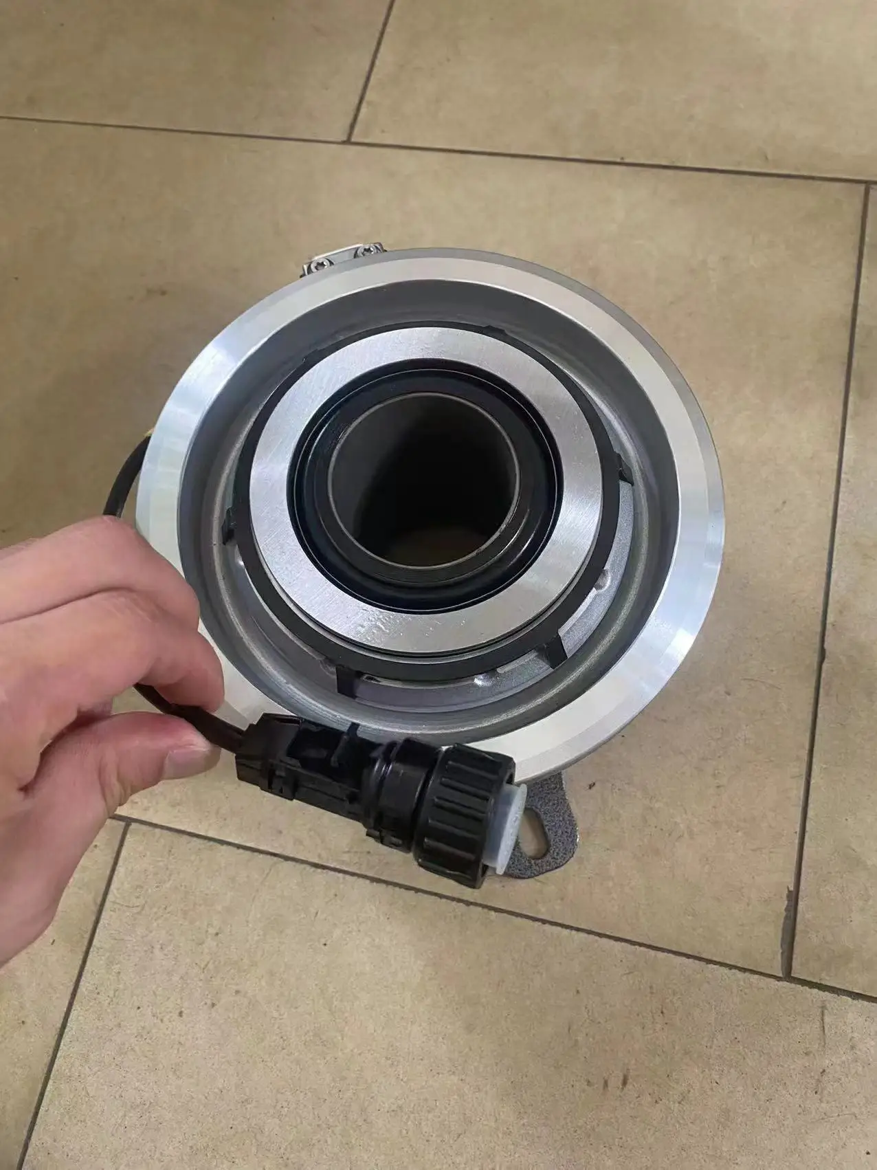 Sachs Volvo Truck Parts Clutch Release Bearing 23040530 23417523 6482000155