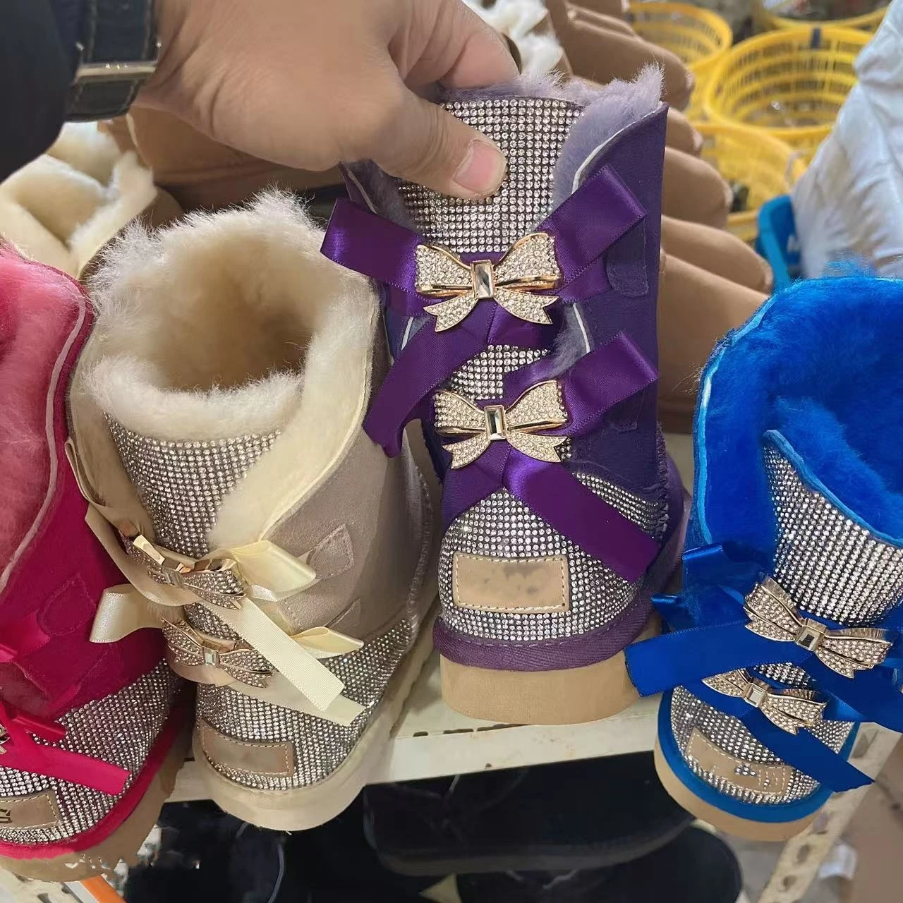 Wholesale Winter Thickening Fashion Ladies Kids Women Winter Snow Boots Warm Bling Bling Snow Boots 16 Colors