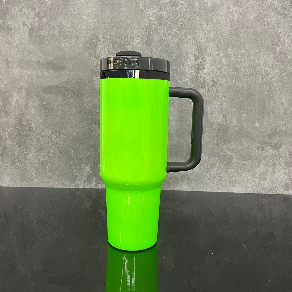 Неоновые цвета без BPA черные покрытые под 40 унций с ручкой и соломенным стаканом неоновой коллекцией