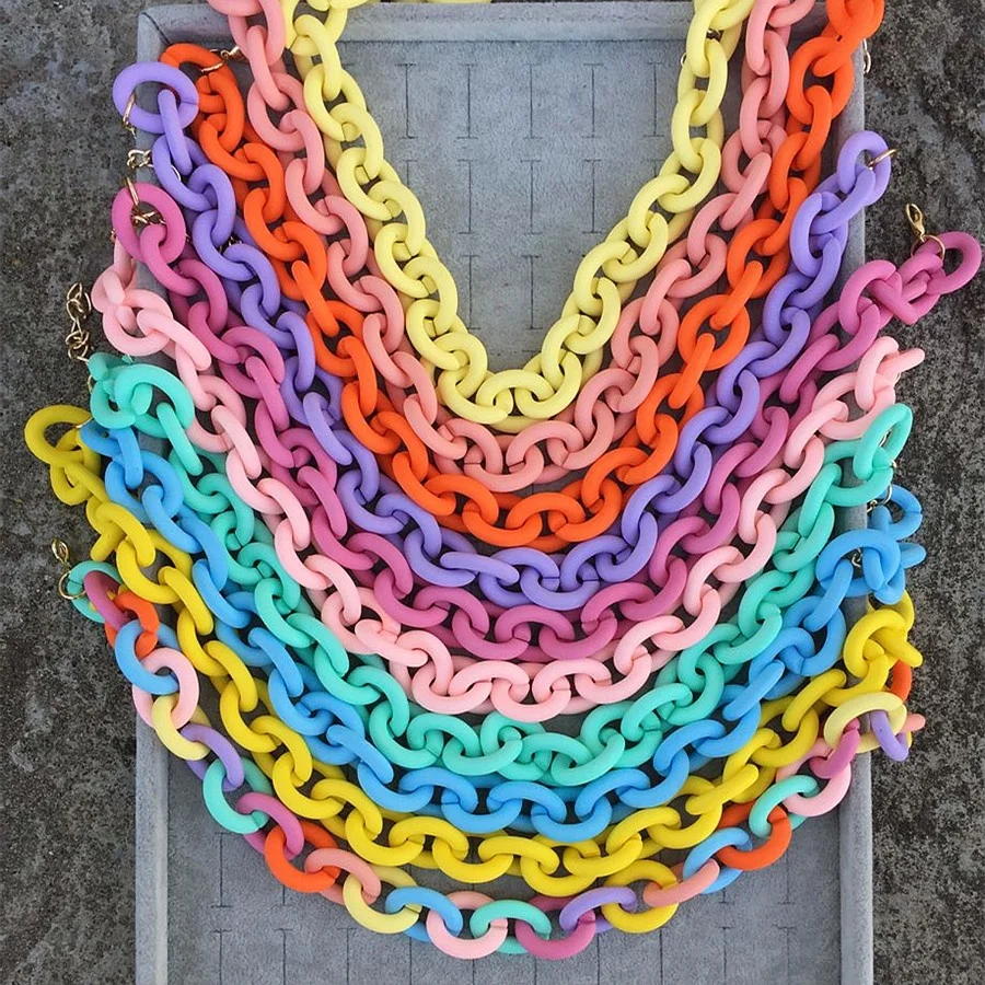 2024 Chunky Collar Necklace Hip Hop Colorful Wholesale Candy Color Matte Plastic Big Acrylic Chain Choker Necklaces for Women