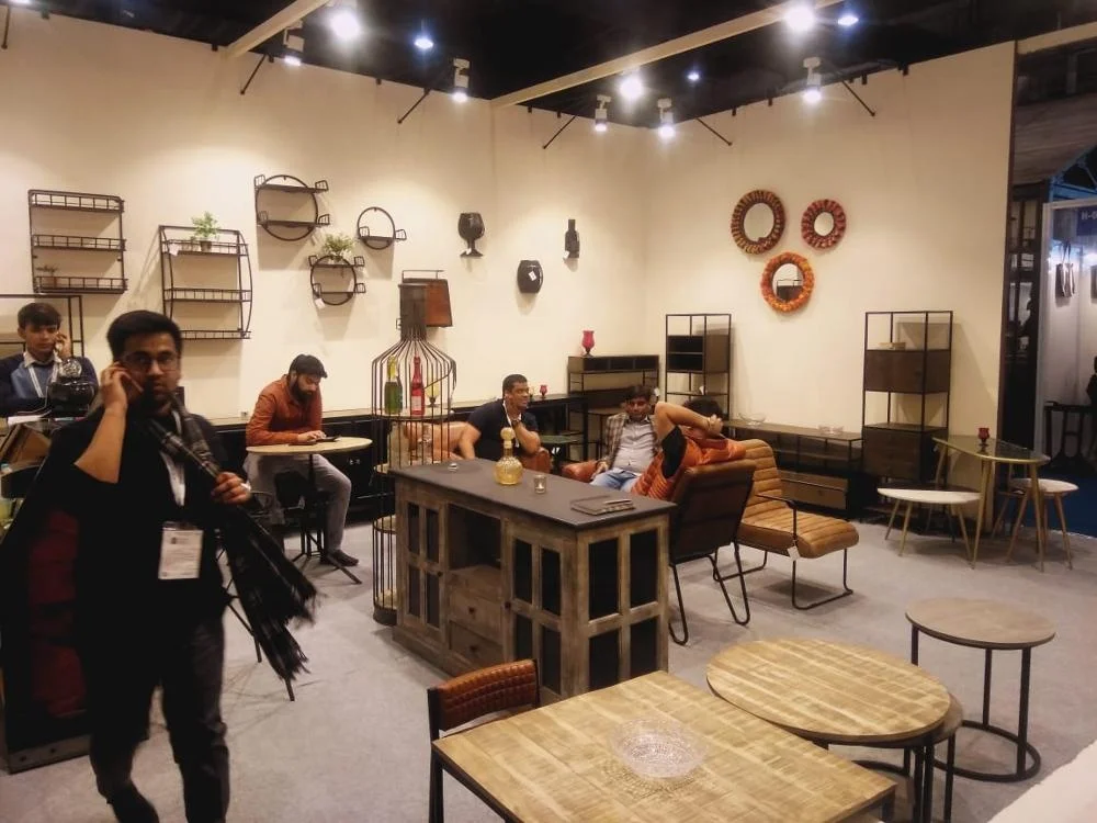 Chesterfield Genuine leather furniture industrial cafeteria single seat Sofa