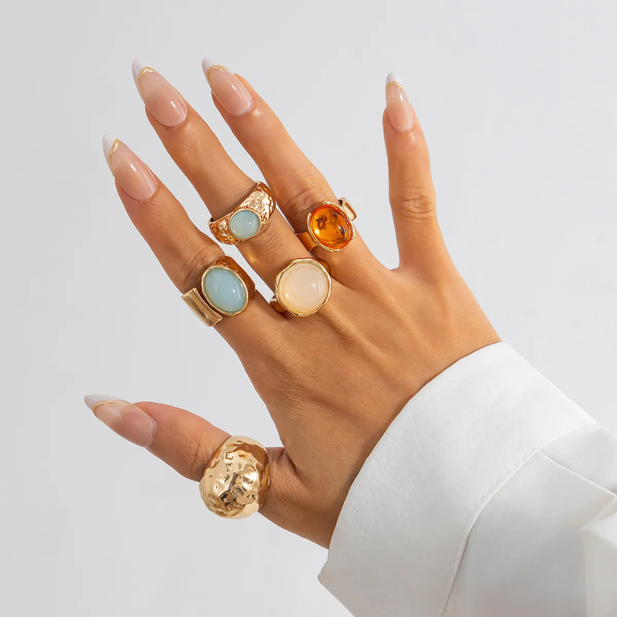 Fashion vintage inlay acrylic ring light luxury style irregular alloy ring