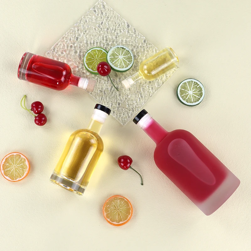 Mini Empty Round 100ml Vodka Gin Rum Gin Samples Glass Bottle with Cork Stopper