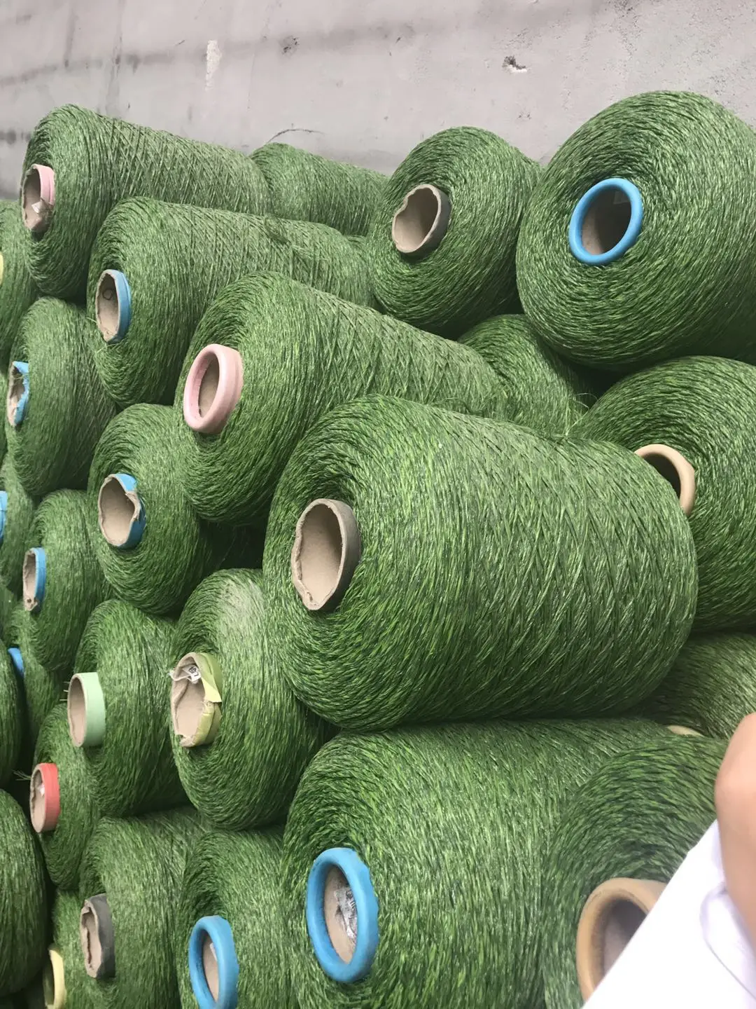 China Factory High Quality Artificial Lawn Carpet Lawn Artificial Grass Artificial Turf Wholesale Roll Lawn