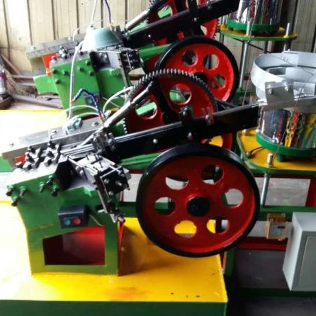 Машина для холодной зачистки и машина для прокатки резьбы для изготовления гвоздей и винтов