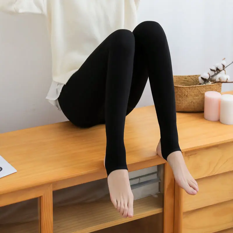 Manufacture Women Skin Leggings Plus Velvet Thickened Outer Wear Pantyhose Winter Large Size Thin Socks Keep Warm Tights