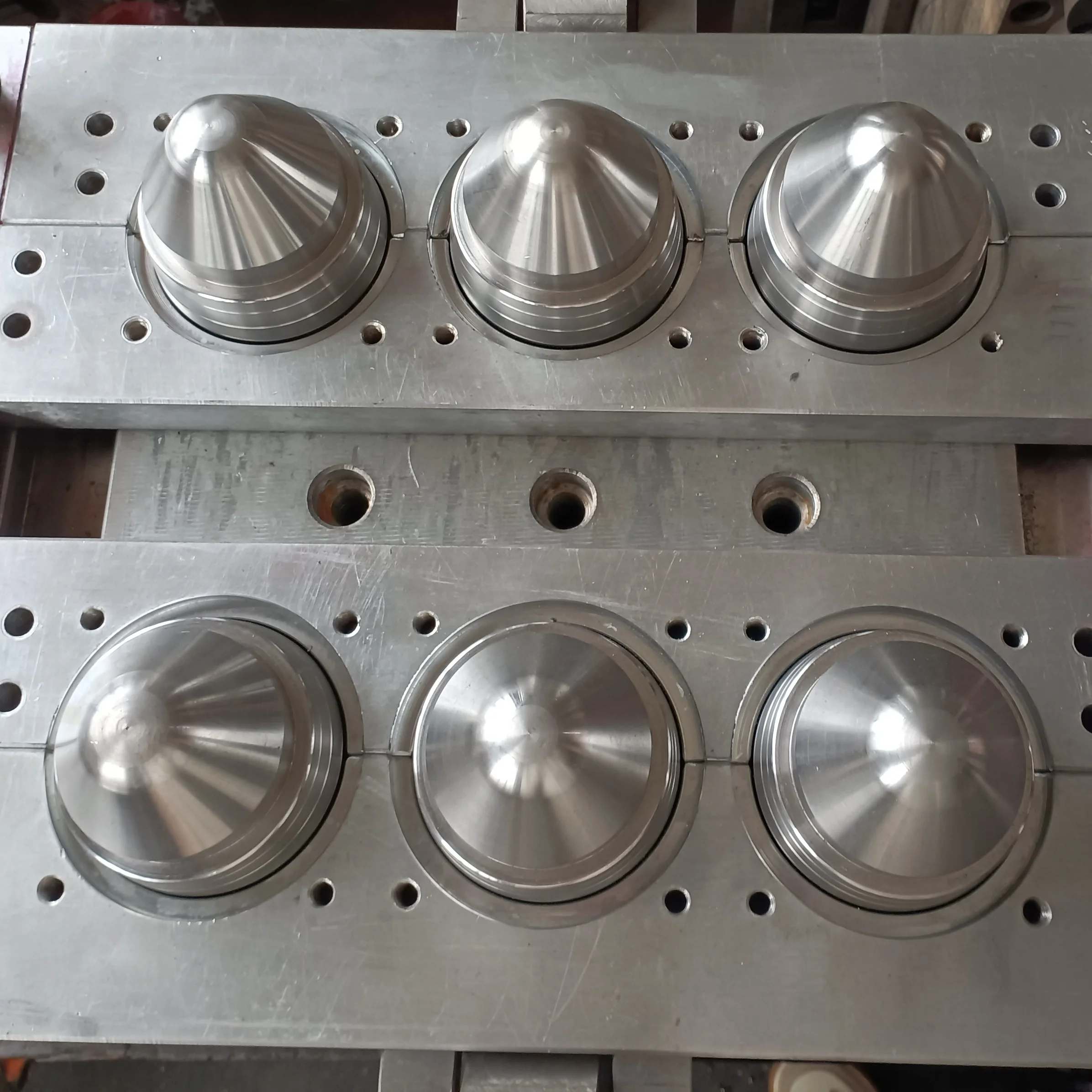 Wide-mouth Independent Self-lock PET Preform Mould 110 mm Neck / PET Pre Form Molds / Molde de preform 315ml