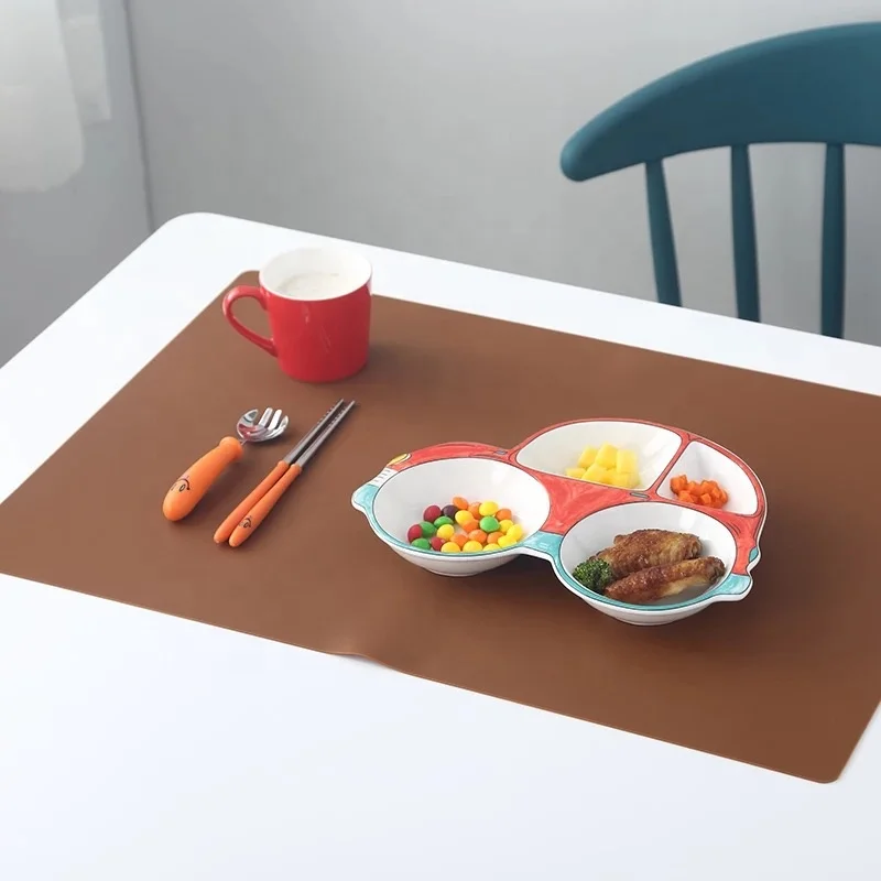 BPA free  Baby Silicone  rubber placemats with Custom Logo Non Slip Washable Mat