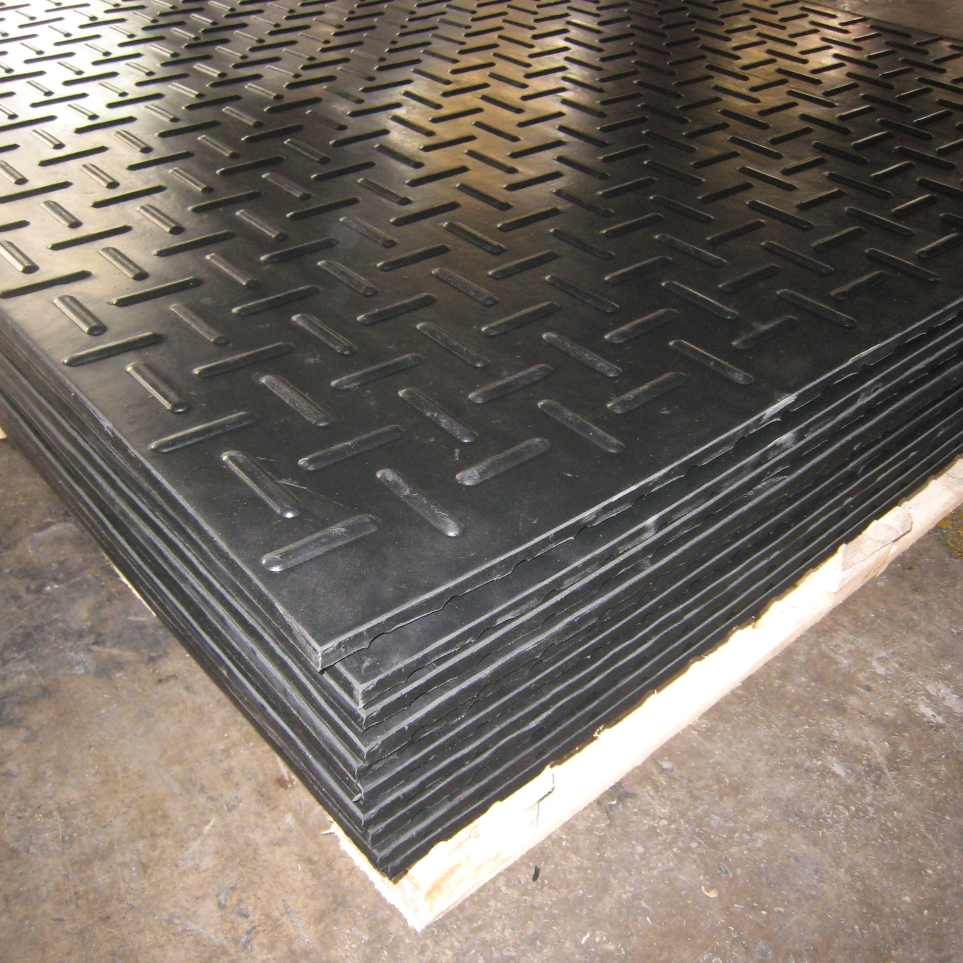 High Quality Farming Rubber Mat Durable And Non Slip Rubber Cow Horse Stall Mats Roll