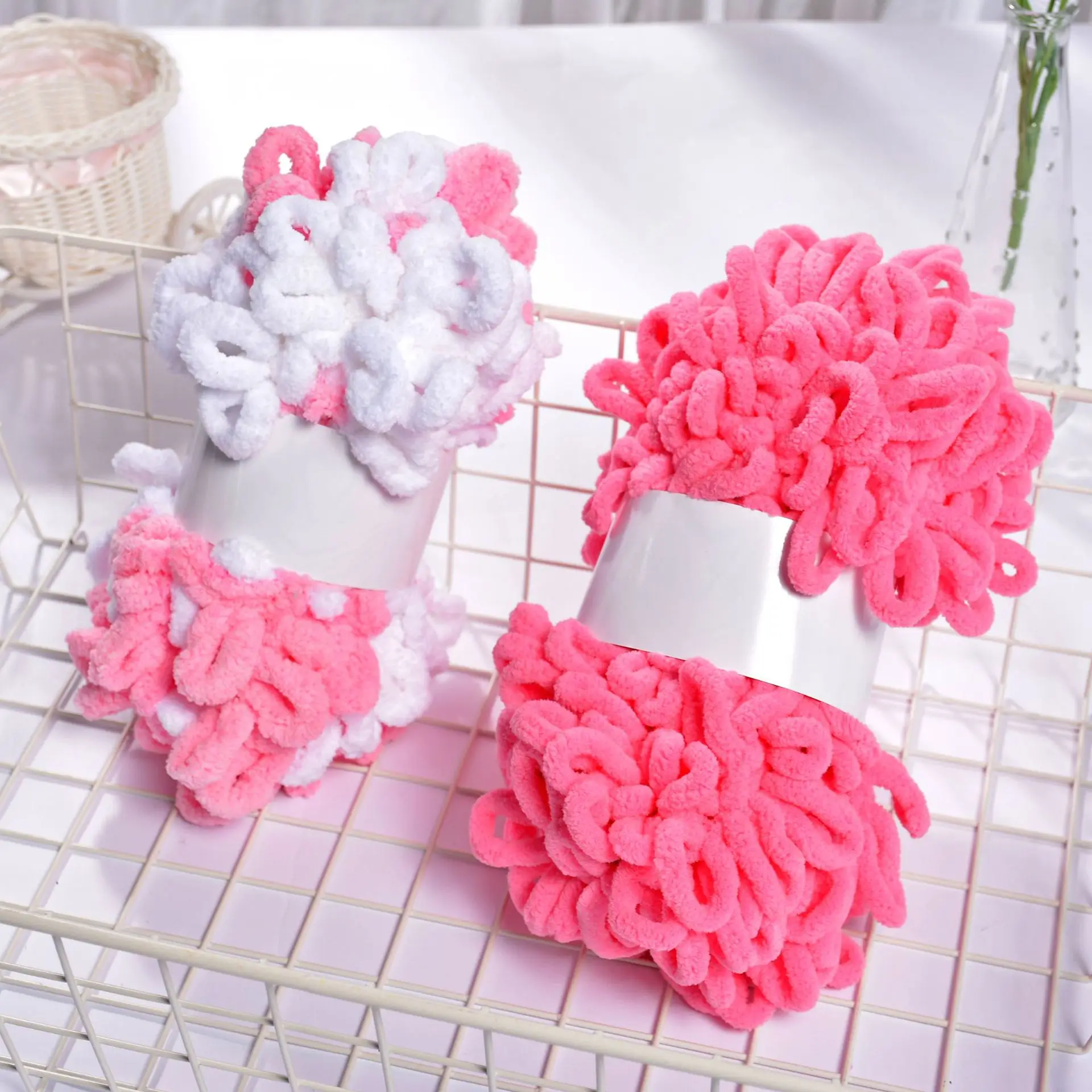 Factory Directly Chunky fancy Yarn Puffy Chenille Finger cheap Loop Yarn for Hand Knitting