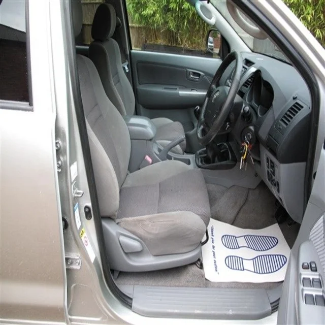 Б/у Toyota Hilux (2011/16) 3 0 D-4D 4WD (171ps) Непобедимый 2010 D/Cab ПИКАП для продажи