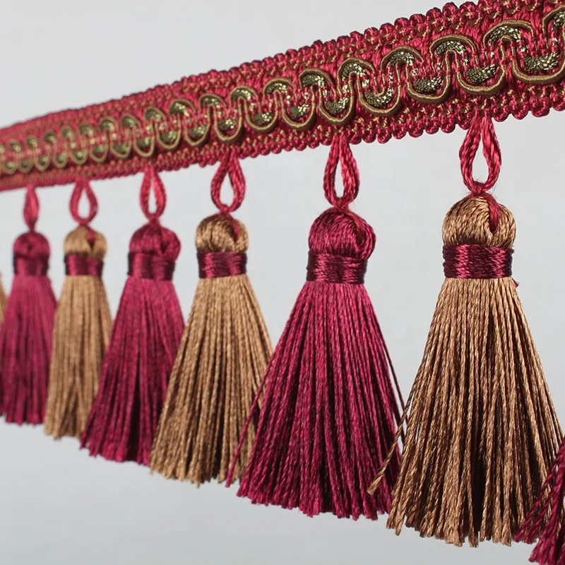 
TJ18032404 Red Tassel Fringe With Colorful Yarn Decorate Cushion Cover 