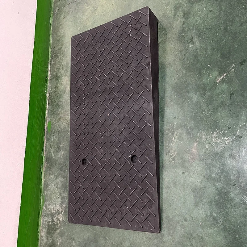 980*480*100mm High Quality Rubber Plastic Flooring Road Kerb Traffic Safety Curb Ramp