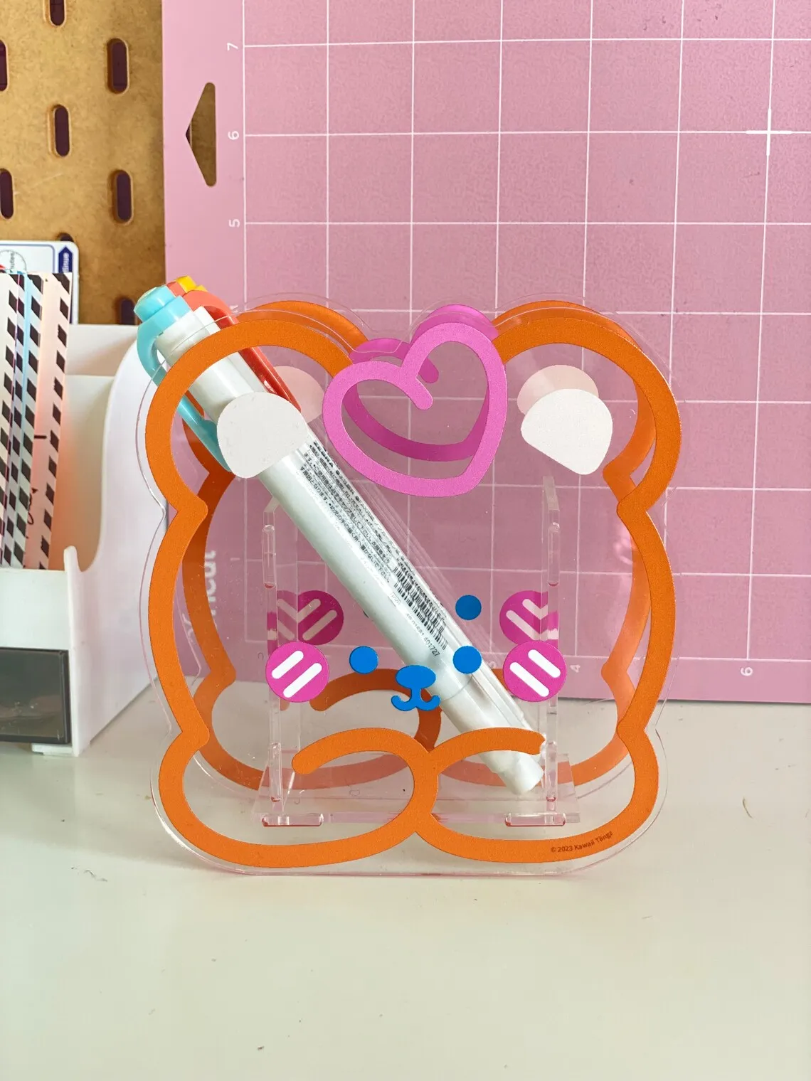 Cute Cartoon Brush Holders Stationery Desk Organizer Accessories Office Supplies Plastic Custom Acrylic Pen Holder