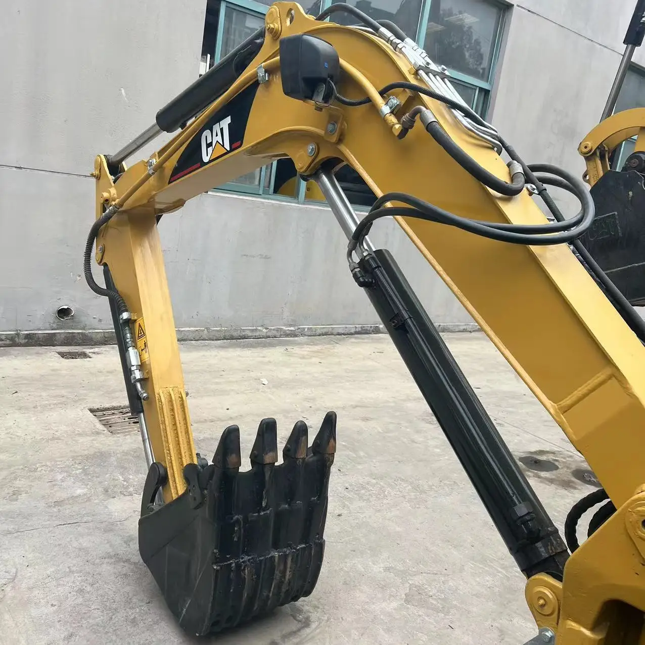 Cheap Price Good condition Caterpillar Small Digger  304CR 303.5CR 303SR 303 Second hand CAT Used 303CR EXCAVATOR