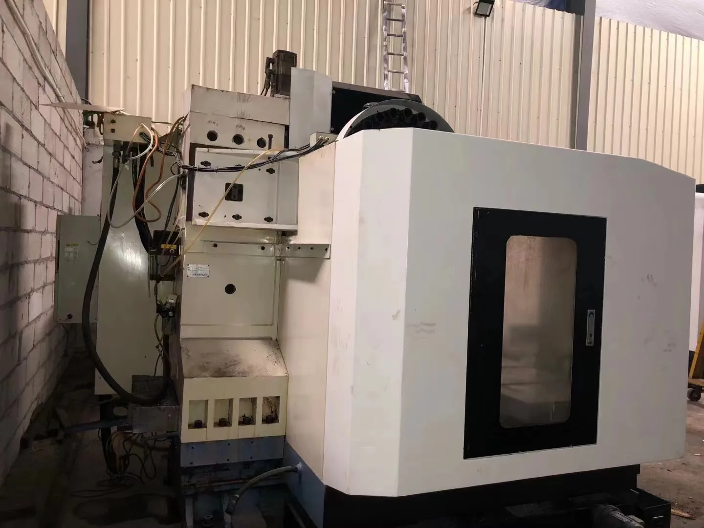 high speed taiwan twinhorn 1060 vmc siemens system cnc 5 axis milling machine for sell