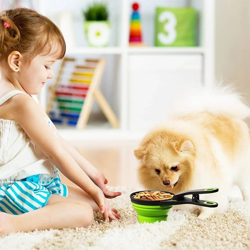  Лидер продаж на Amazon складная силиконовая мерная чашка зажим для мешка 2 шт. чаша путешествий с водой и закусками собак совок еды домашних