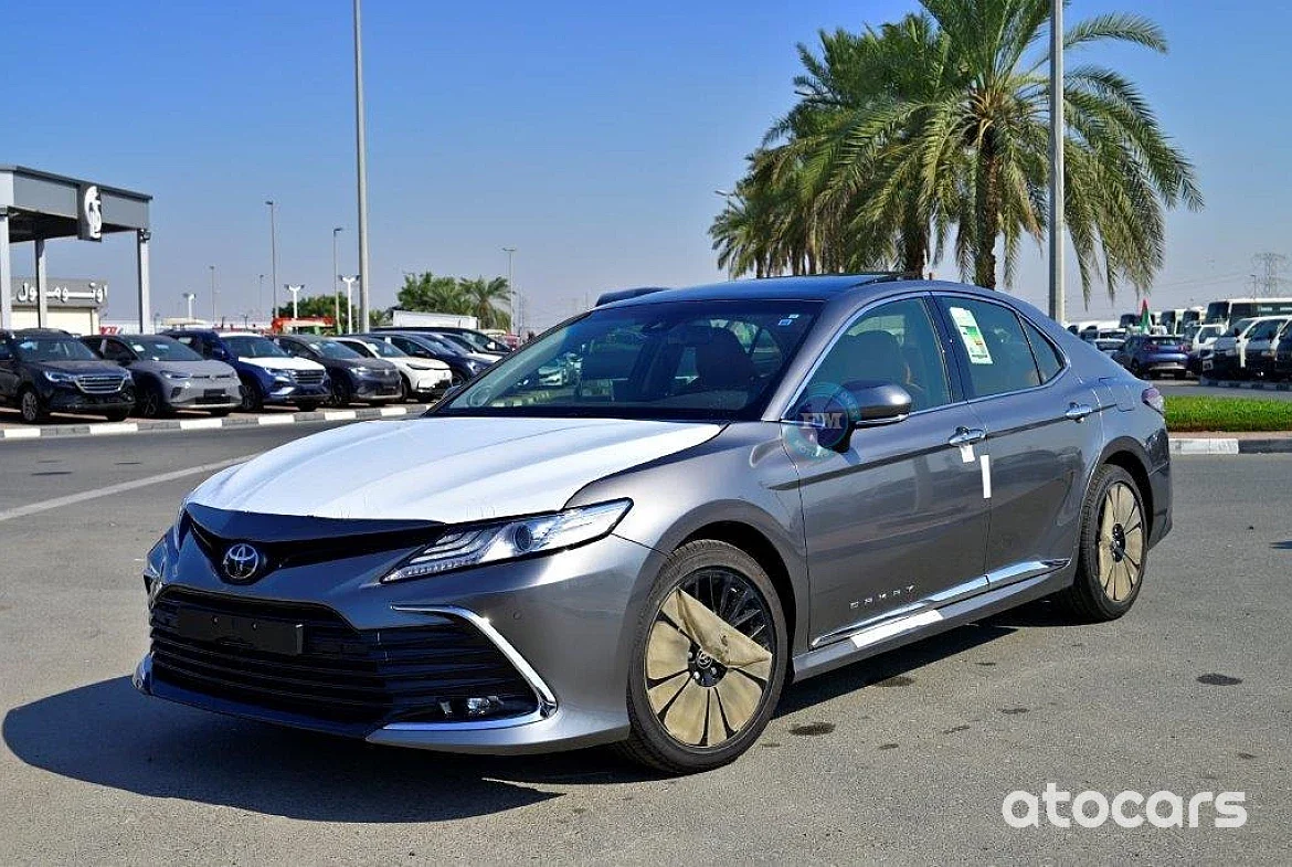 Full Option Used TOYOTA CAMRY GRANDE 2024 MODEL YEAR V6 3.5L PETROL Well Maintained ready to ship