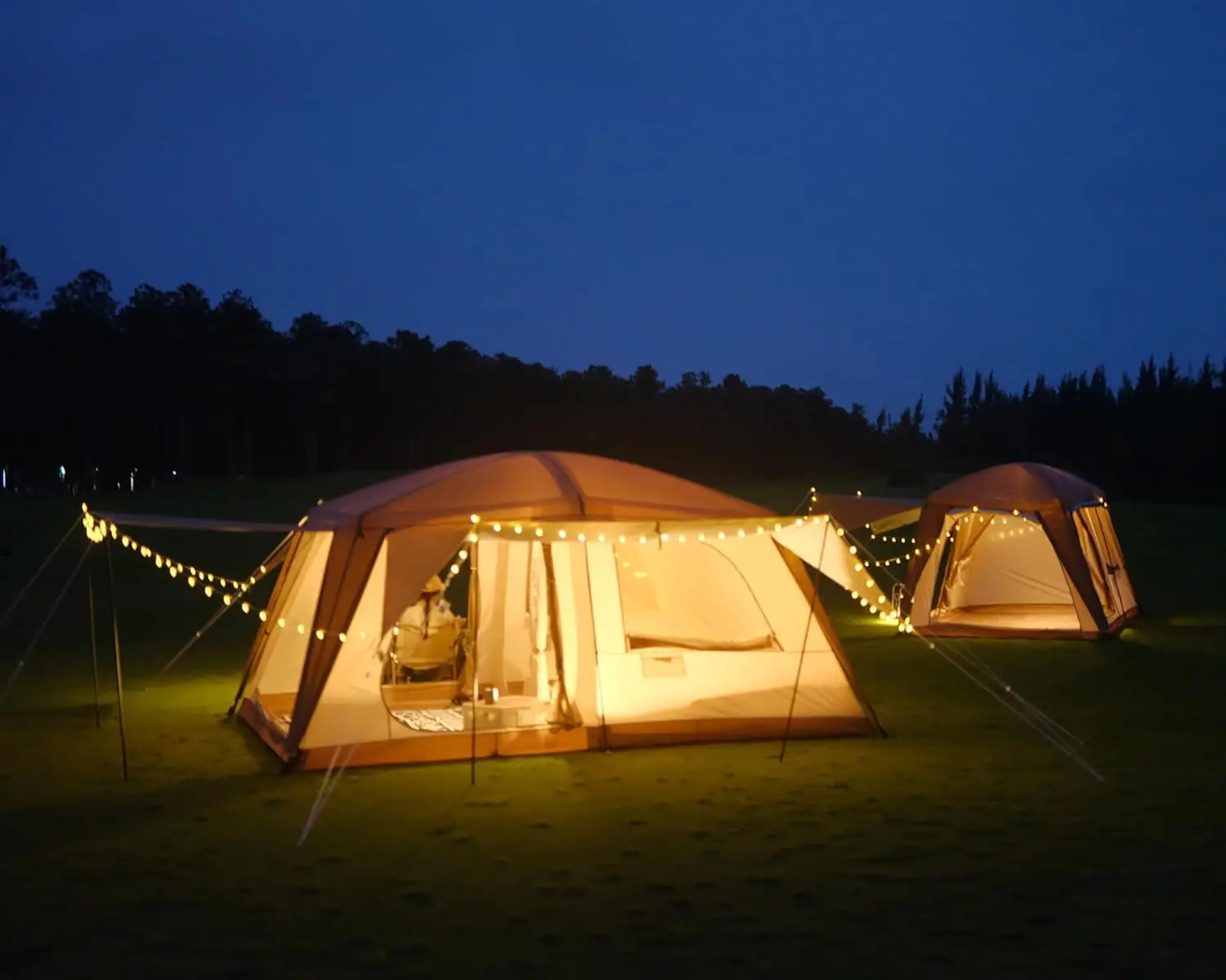Camping Tent with 3 Door 2 Room Large Family Cabin Tents, Double Layer Waterproof Portable Glamping Tent, Big Tents