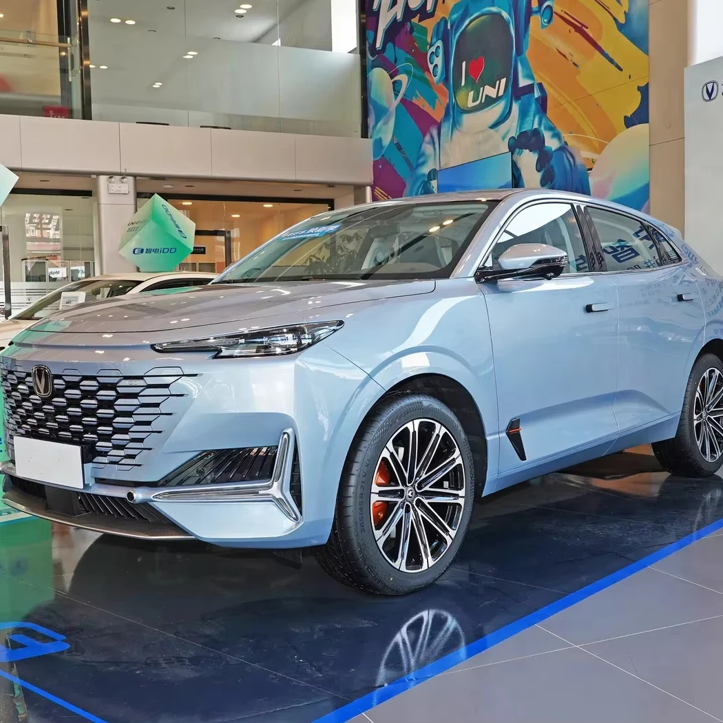 Changan Uni-K китайские топливные транспортные средства 4x4 5 мест используемые 2024 внедорожника среднего размера с 2 0 т