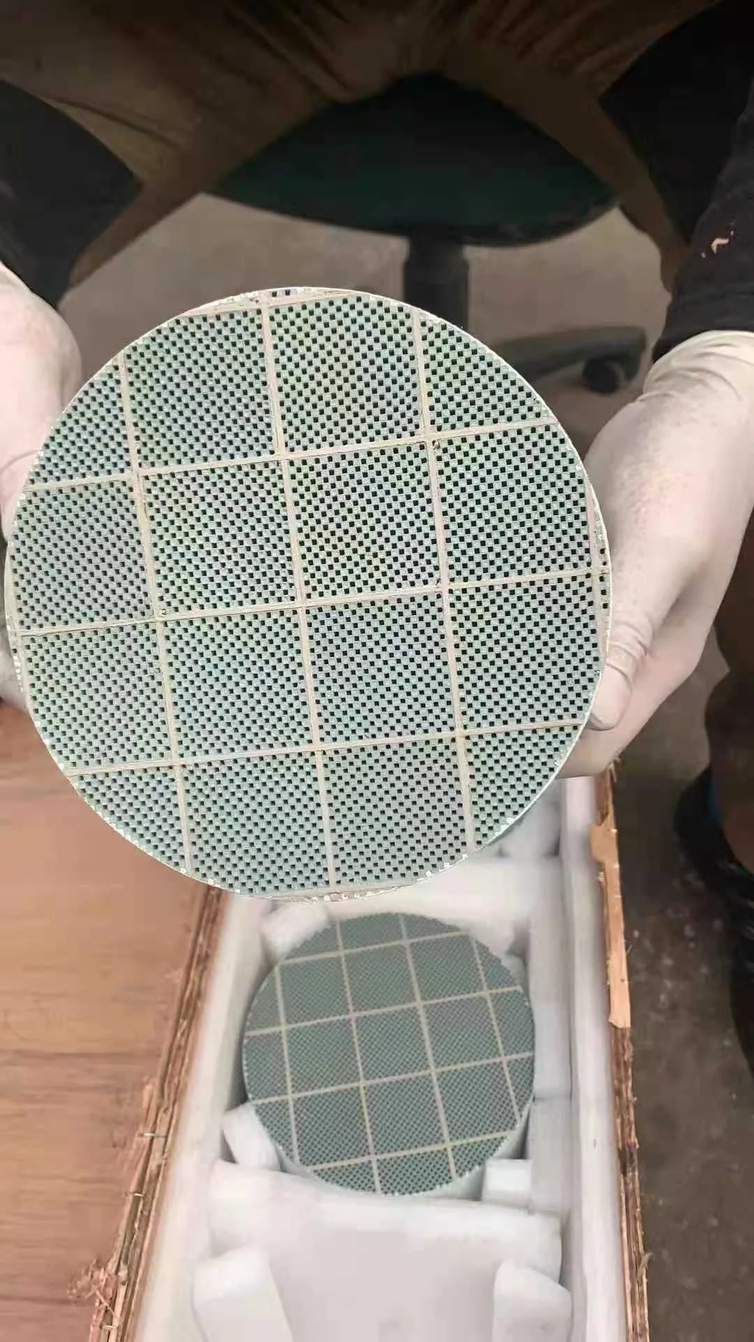 Cordierite and Sic DPF Diesel Particulate Filter( Ready to sell DPF)