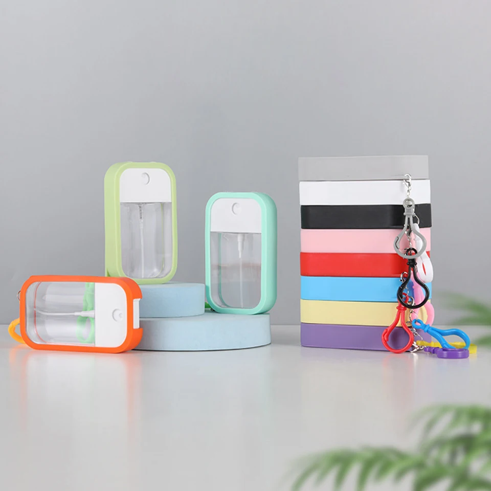 Custom Plastic Credit Card Shape Spray Bottles 30ml 50ml Pocket Size Perfume Hand Sanitizer Mist Containers with Keychain