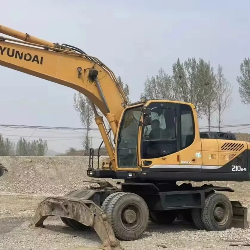 Доступный Подержанный Hyundai 20 тонн R210W-9 мобильный экскаватор в наличии для продажи