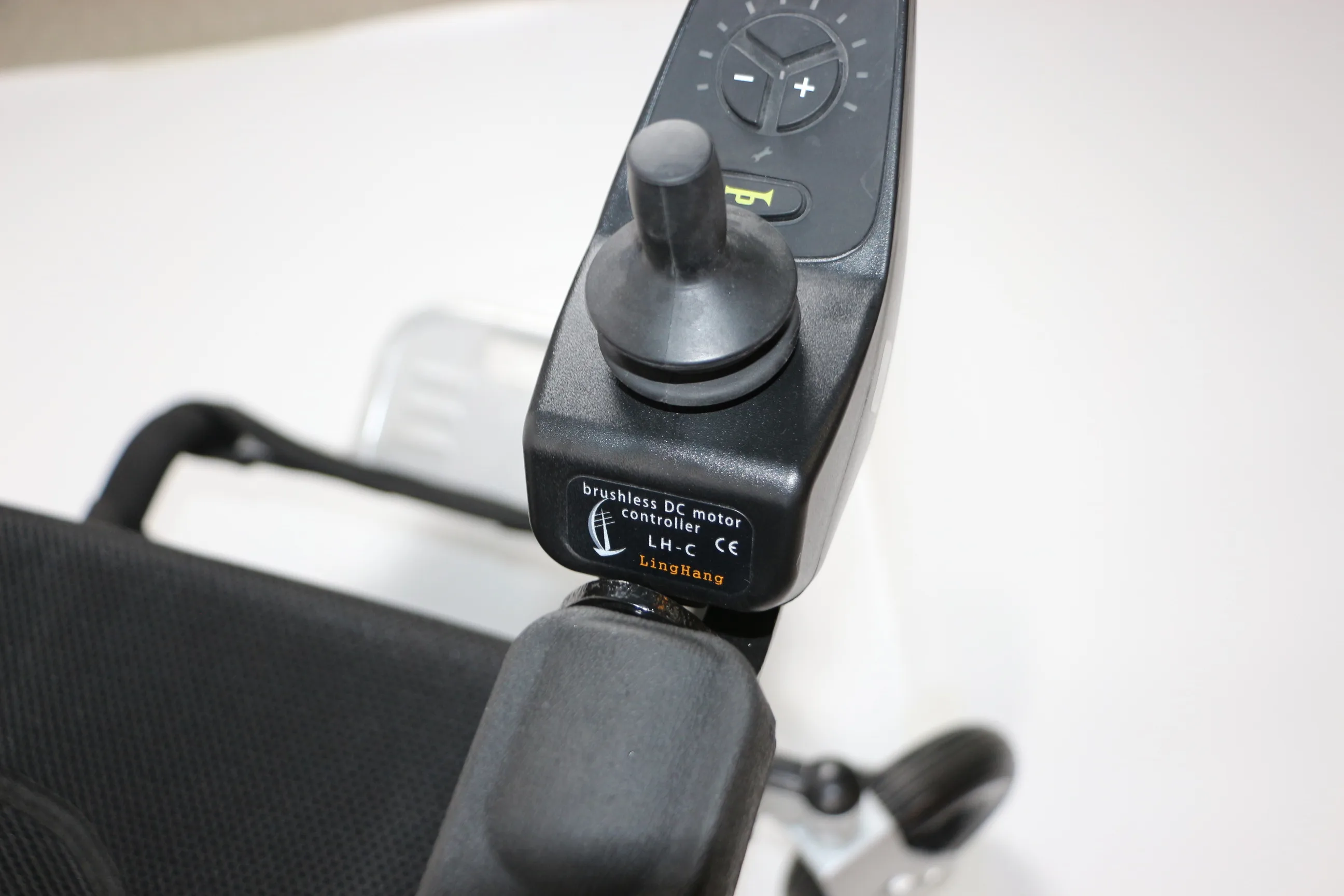 500W Strong Motor Remote Control Folding Aluminium Alloy Lithium Battery Electric Wheelchair