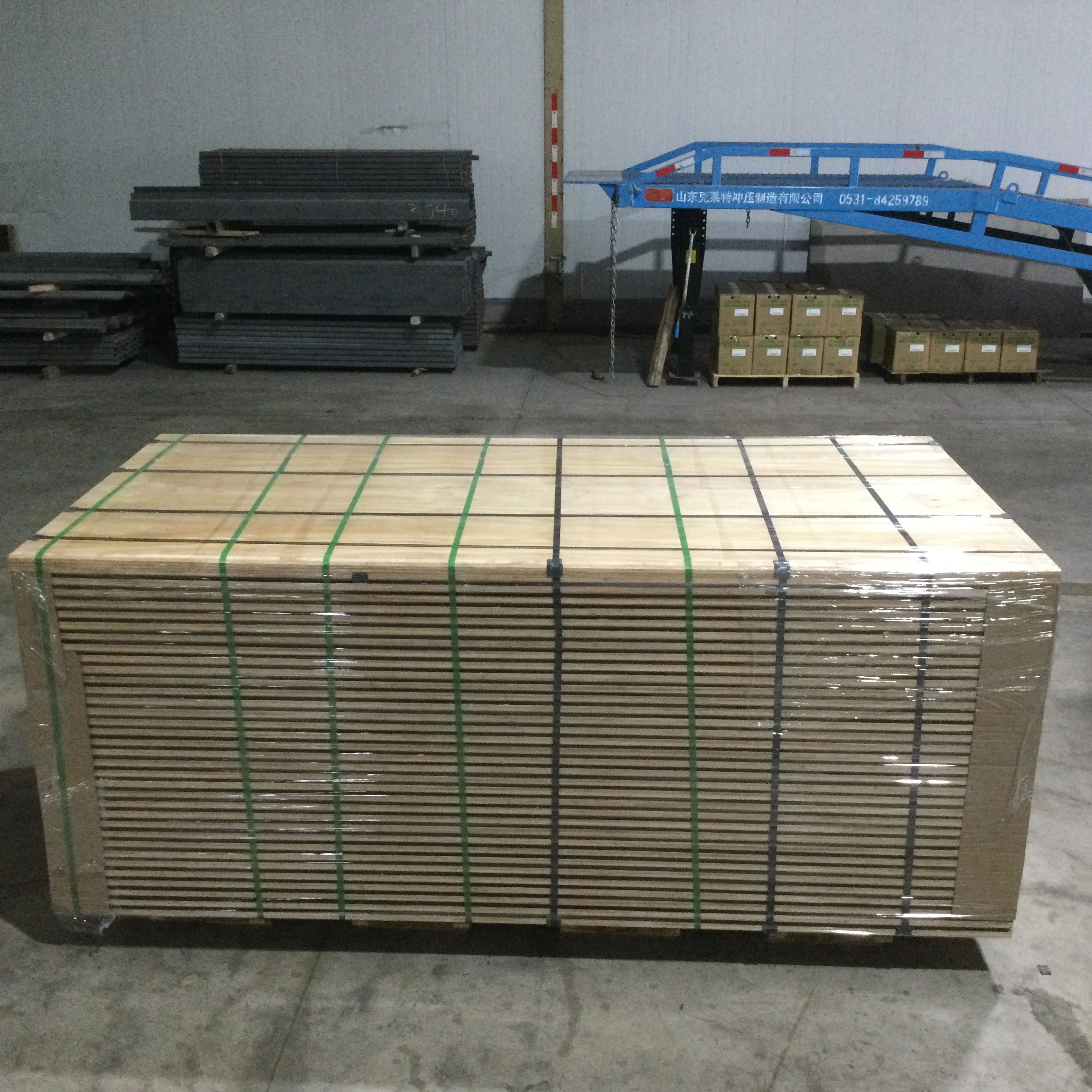 High Quality Wooden Flooring Plywood Sheet for Container Use