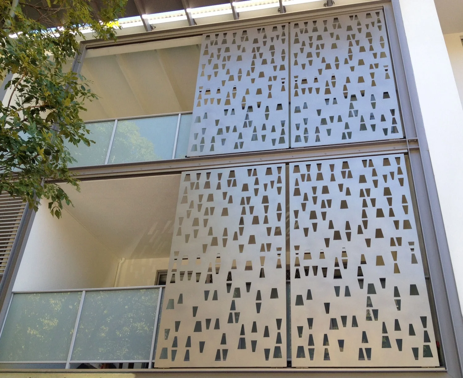 Алюминиевые простые/перфорированные панели алюминиевые фасадные облицовочные строительные