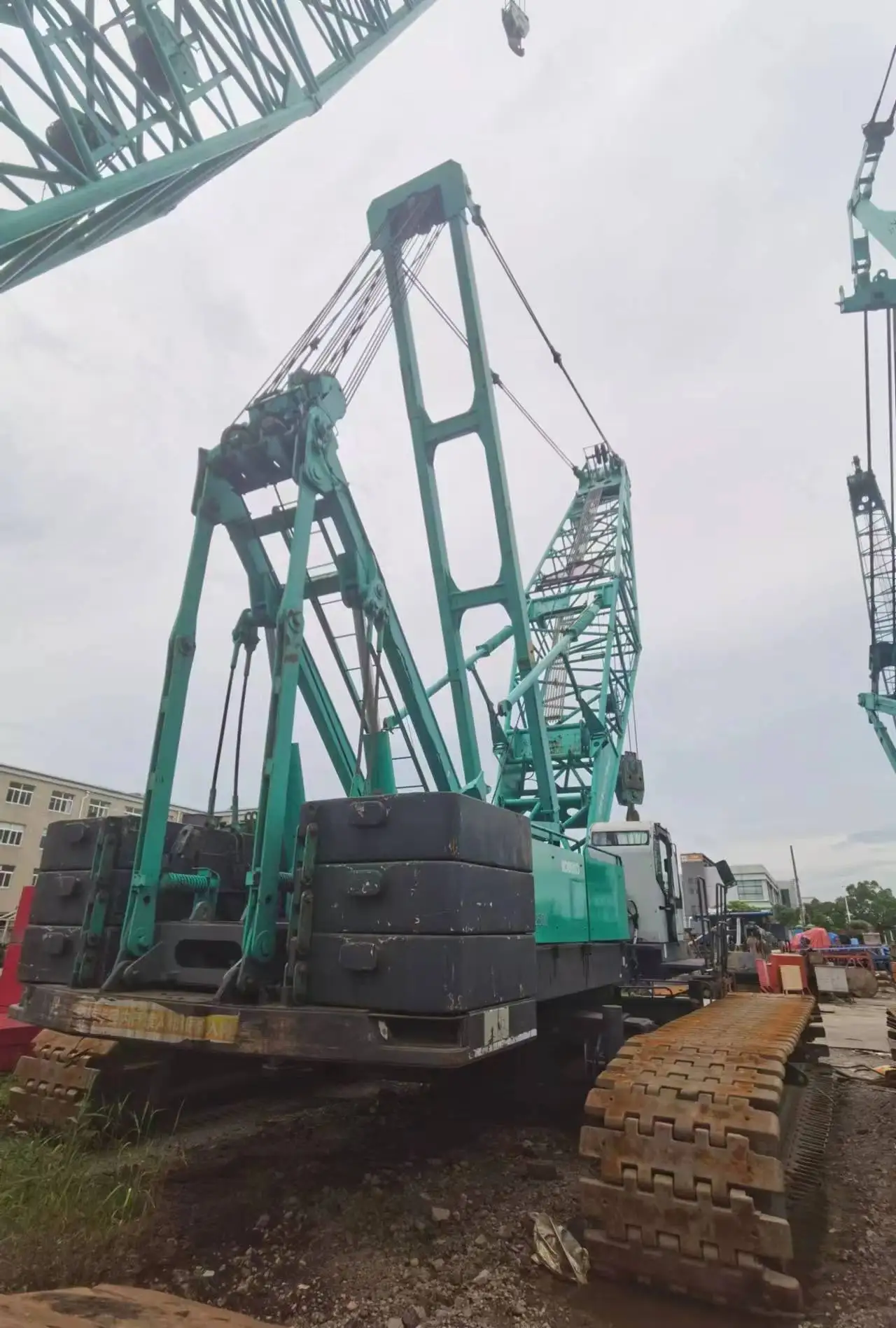 Japan Original Used Crawler Crane Kobelco 250 Ton Crawler Crane CKE2500