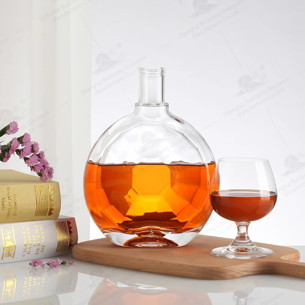 Manufacturer 700ml Crystal Premium Fancy Glass XO Brandy Cognac Gin Rum Tequila Vodka Whisky Spirits Beverage Glass Bottle