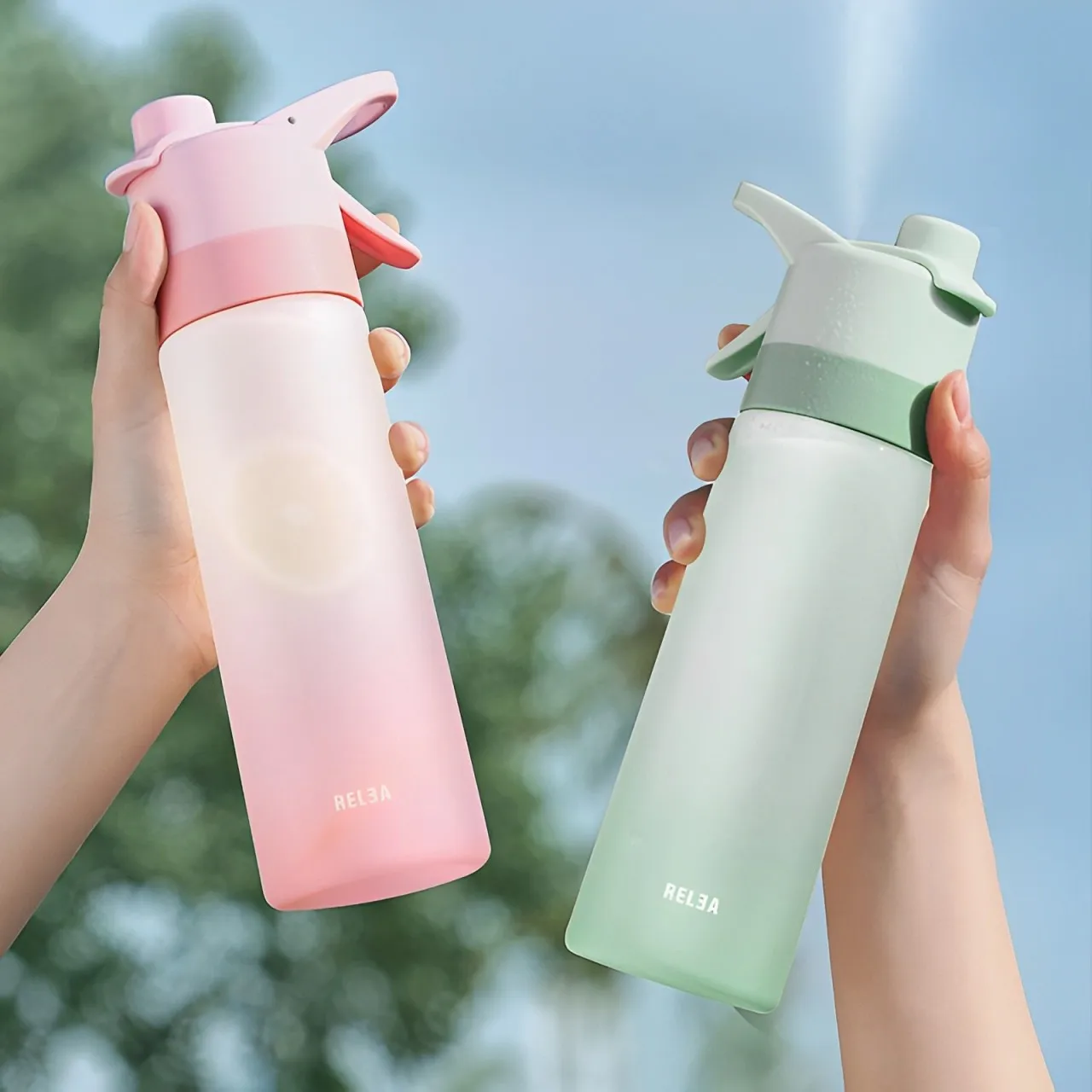 Nice Spraying Drinking Kids Water Bottles with Flip Cap Cheap Tomatodo BPA Free Plastic 650ml Minimalist Drinkware for School