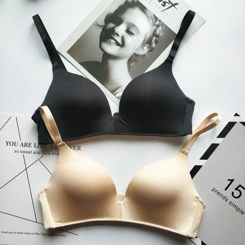 Japanese lightweight underwear without underwire women smooth simple traceless comfortable bra cover large chest