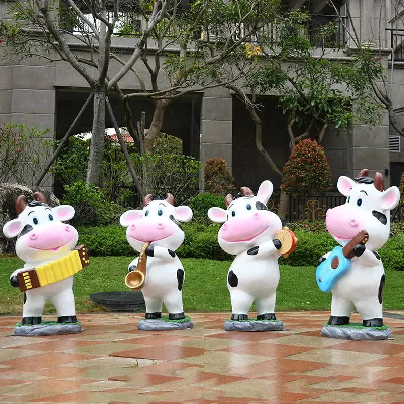 Miguo Custom Fiberglass Cartoon Cow Animal Sculptures For Park Farm Kindergarten Decorations