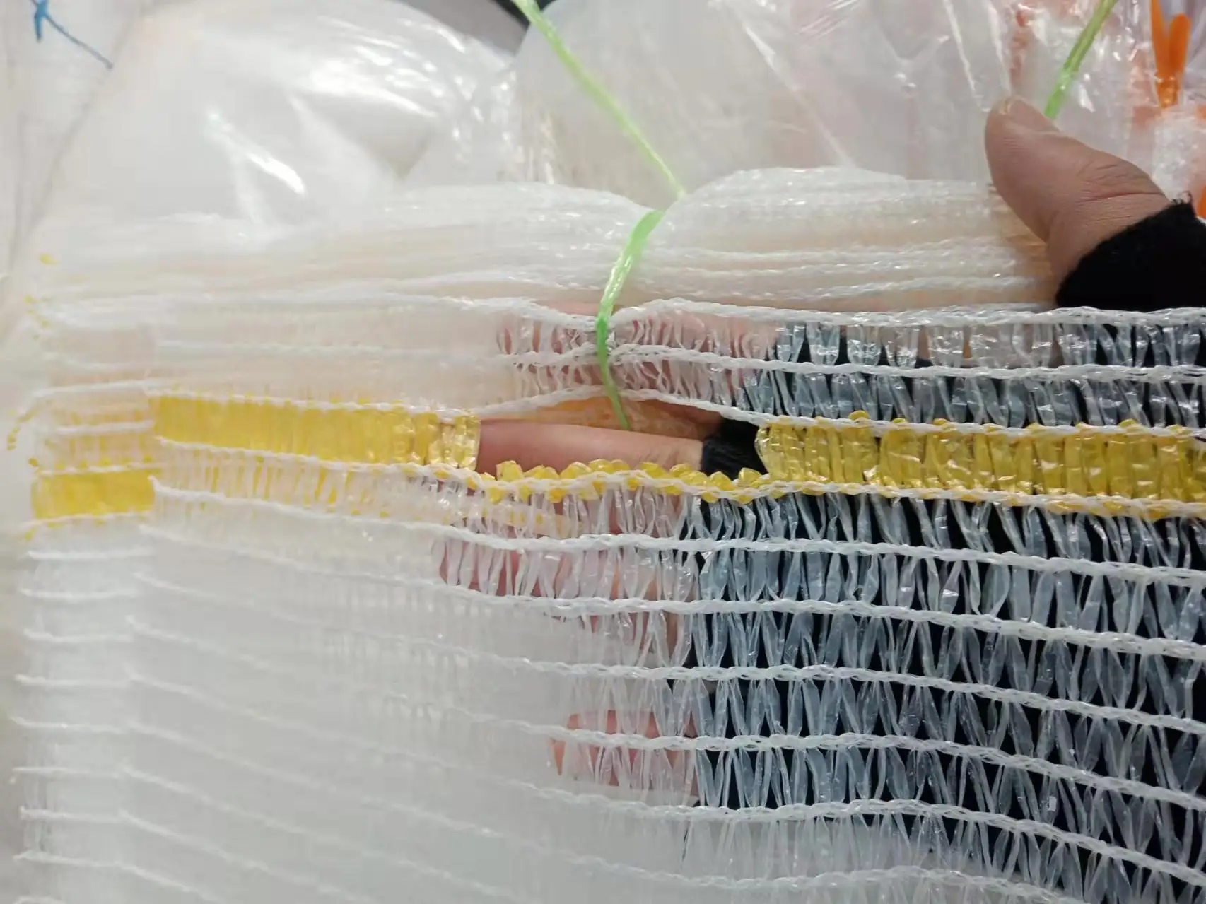 22*35 Rachel Potato White Bag with Hand cut