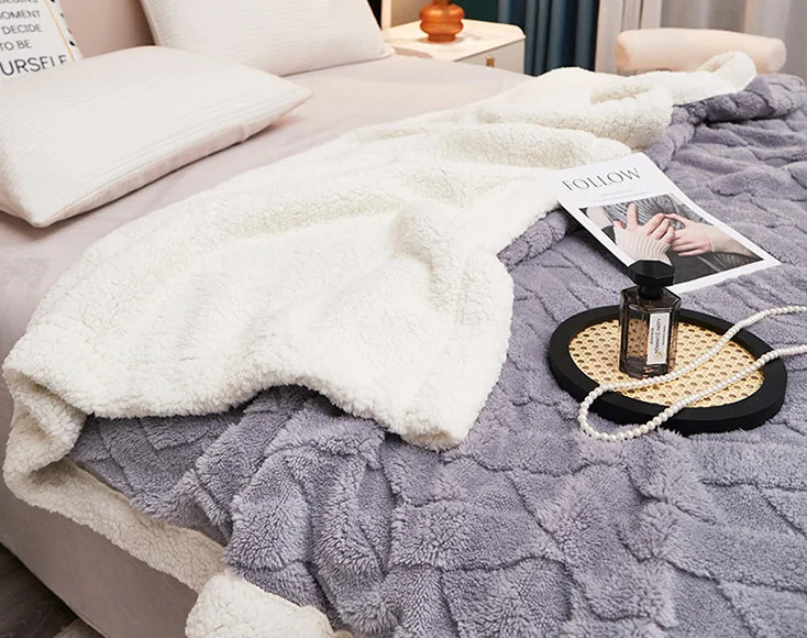 Whole sale New jacquard Shaggy Weft Knitted blanket double thick sherpa throw  thick  blanket  fuzzy blanket